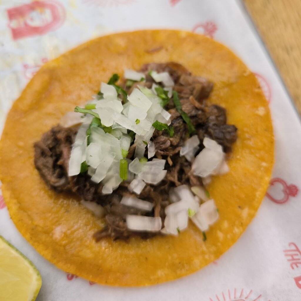 Mami birria taco