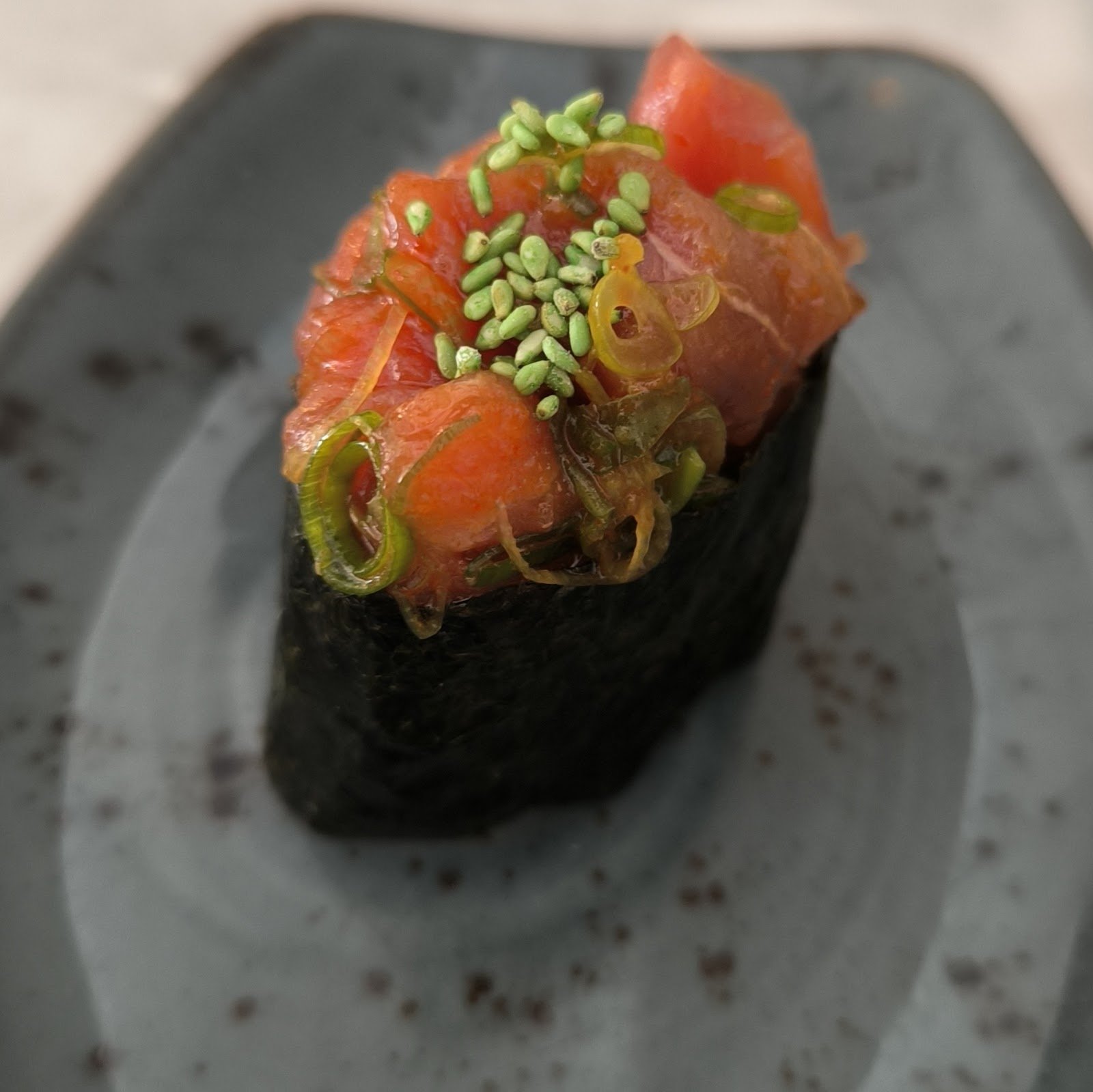 Sr.Ito - Spicy tuna gunkan