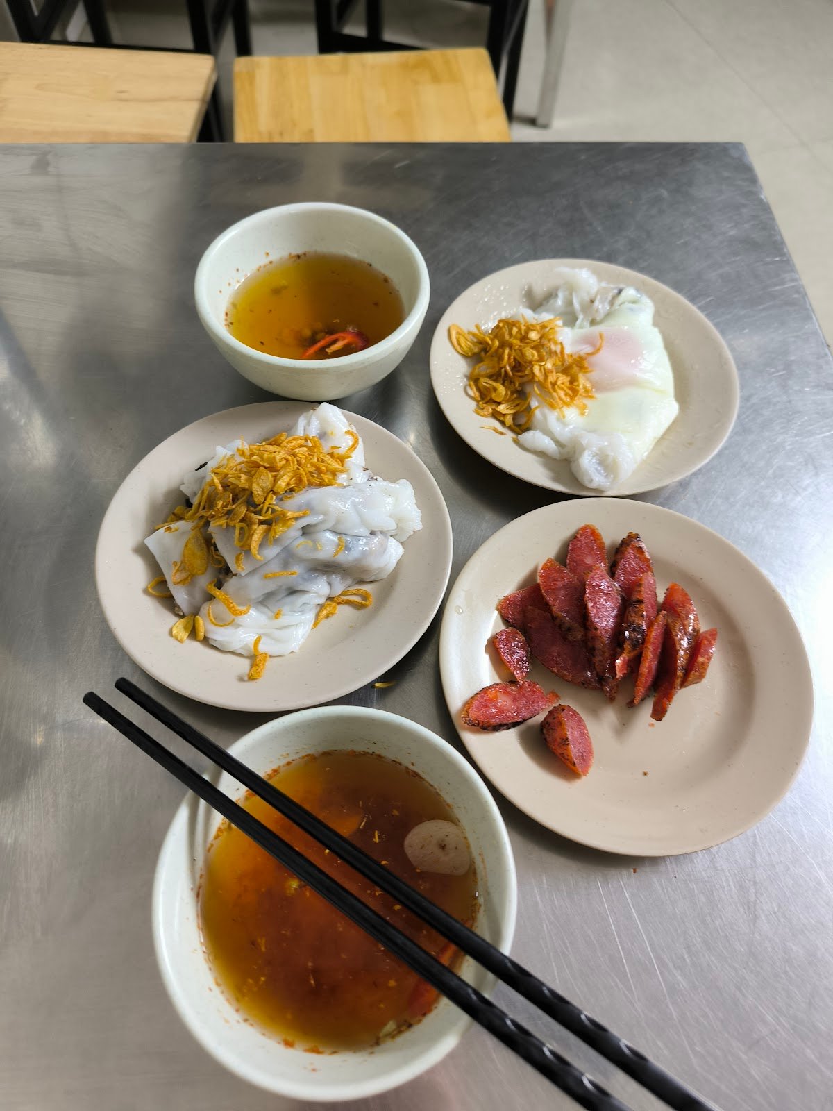 Banh Cuon Ba Xuan - steamed rolls