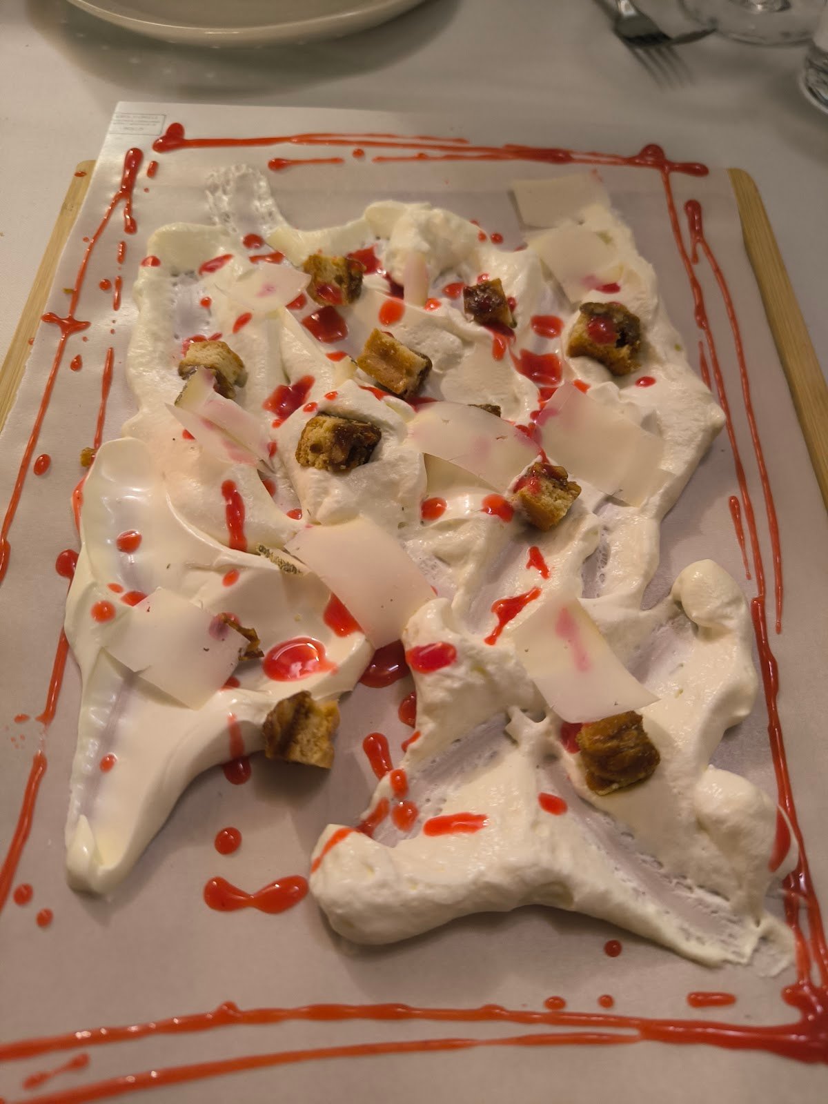 Sacha - Tarta dispersa