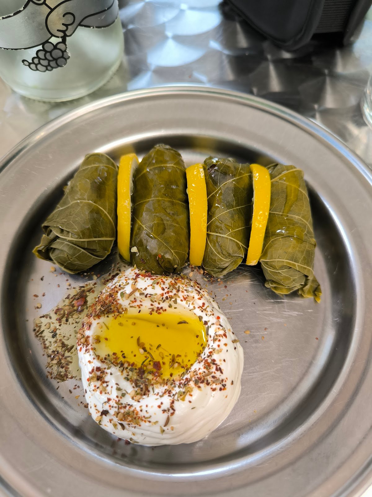 Masa Vins - Dolmadakia