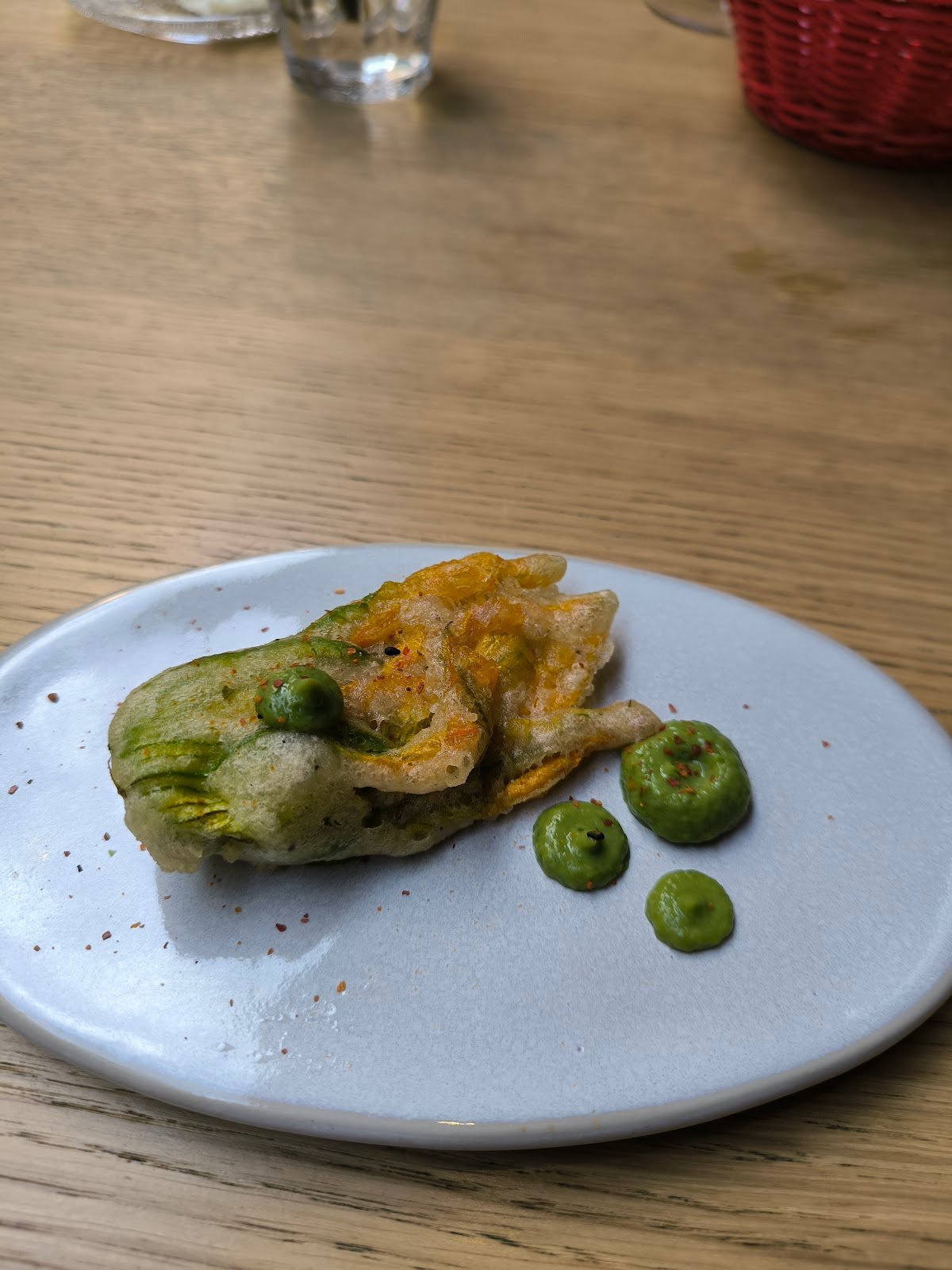 Angelita - zucchini flower with ricotta