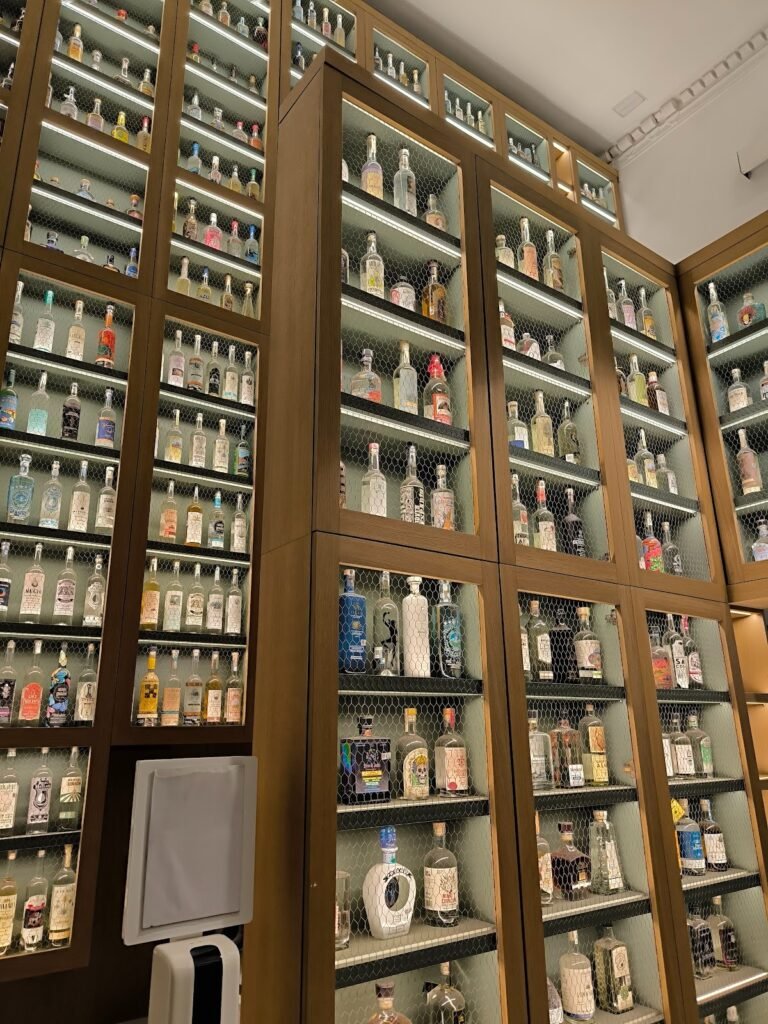 Puntarena - mezcal display