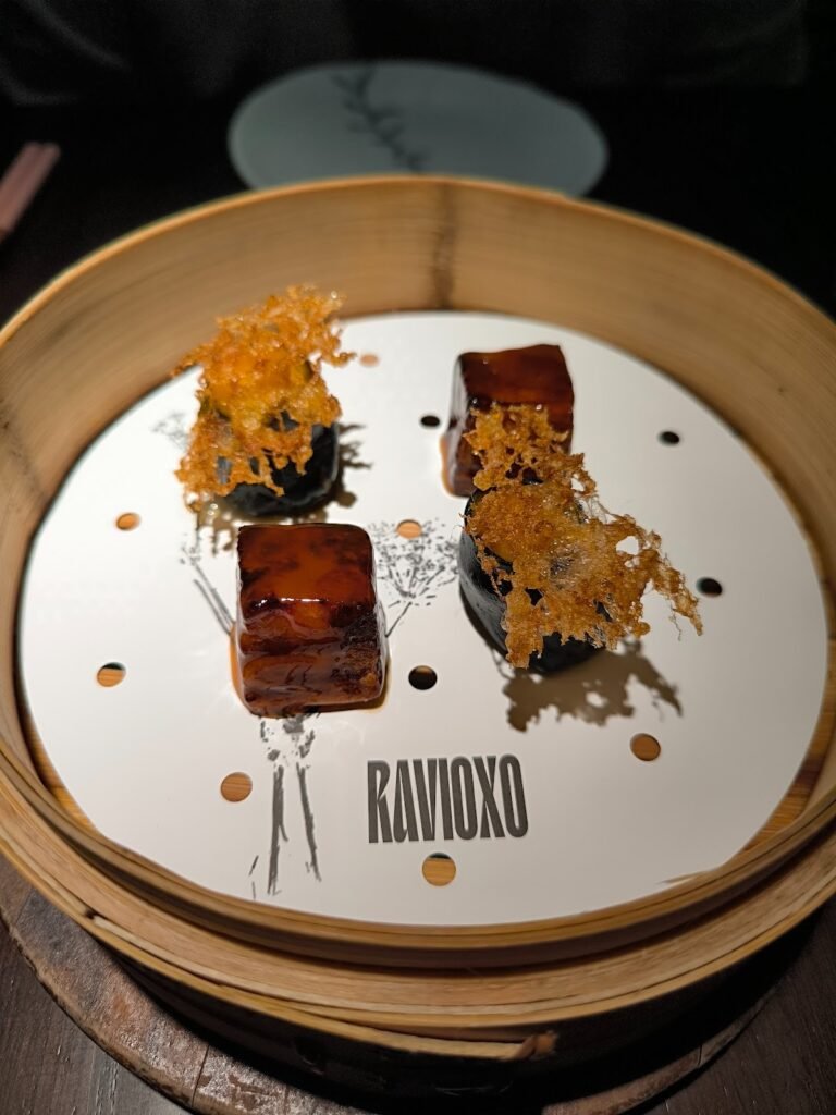 Ravioxo -  fried eggs with morcilla