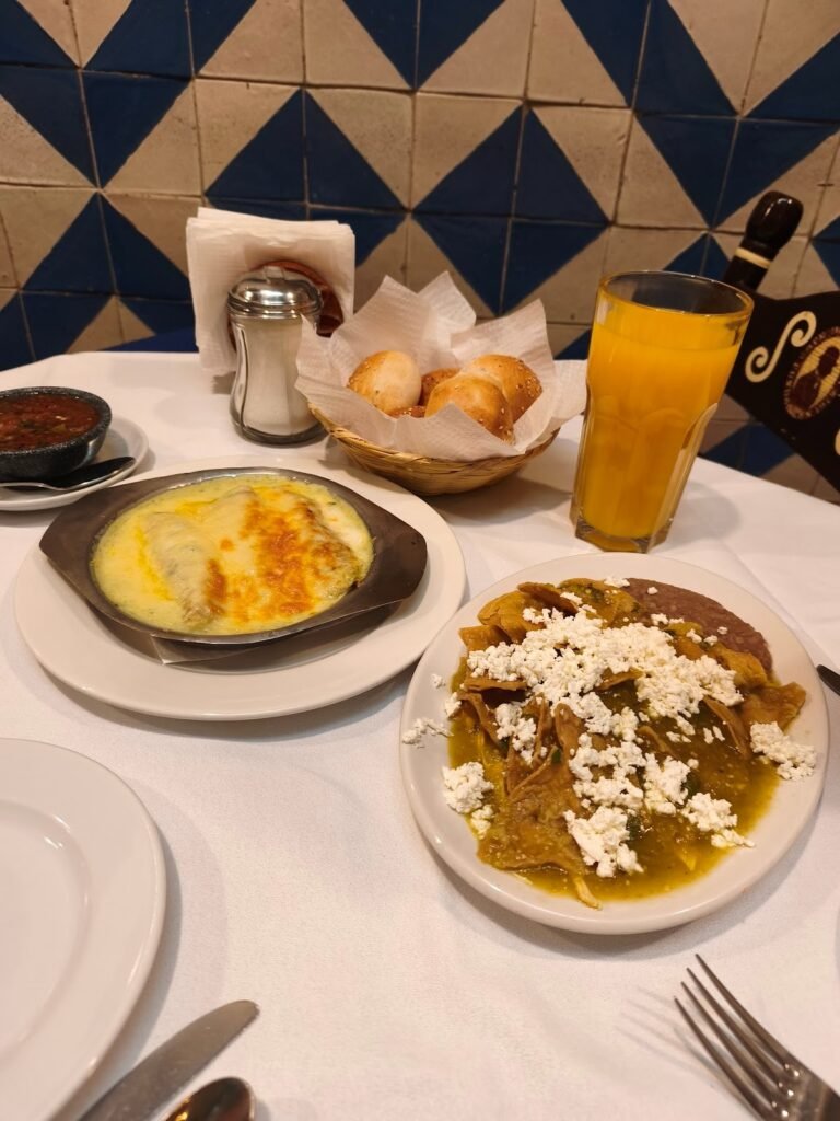 Cafe de tacuba - enchiladas and chilaquiles