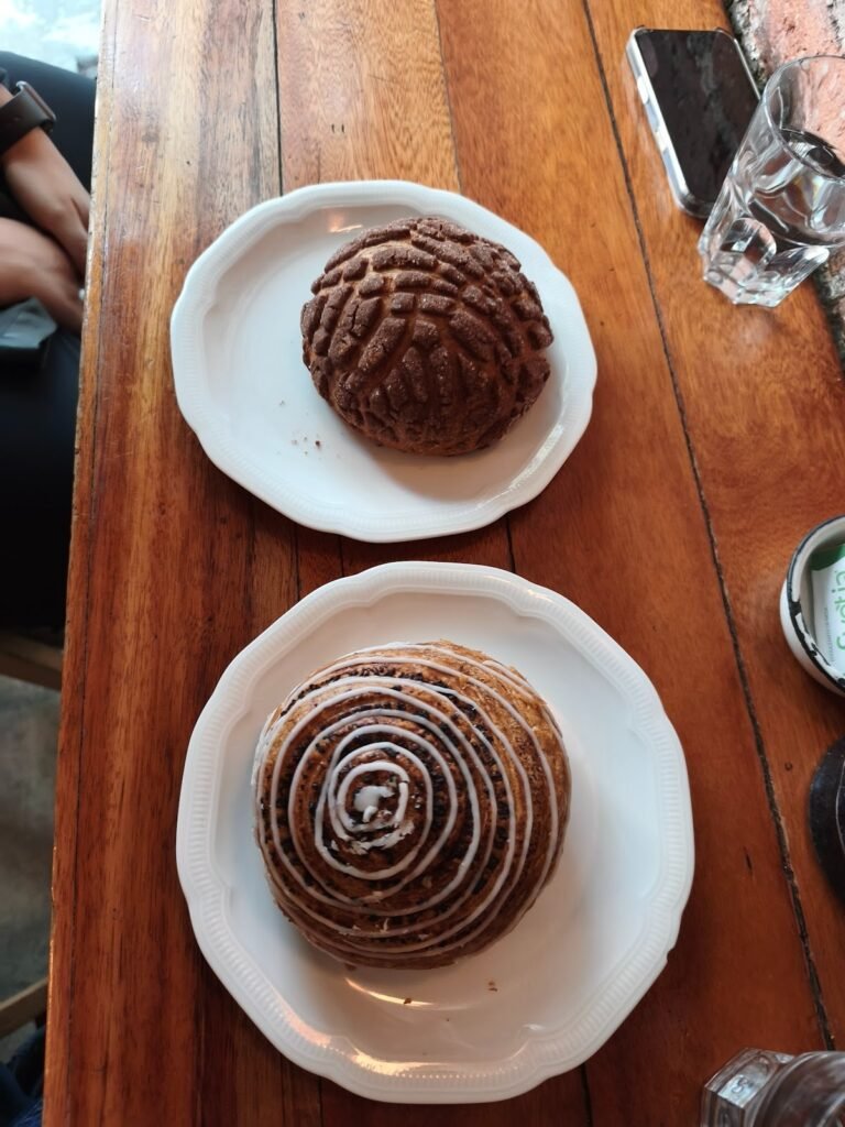 Panaderia Rosetta - Concha and ricotta roll