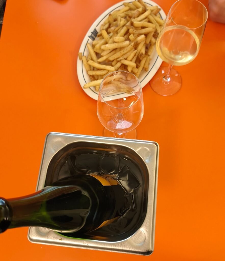 The diner - bubbles and fries