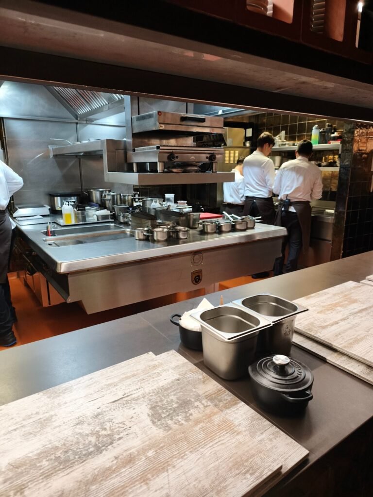 Disfrutar - kitchen