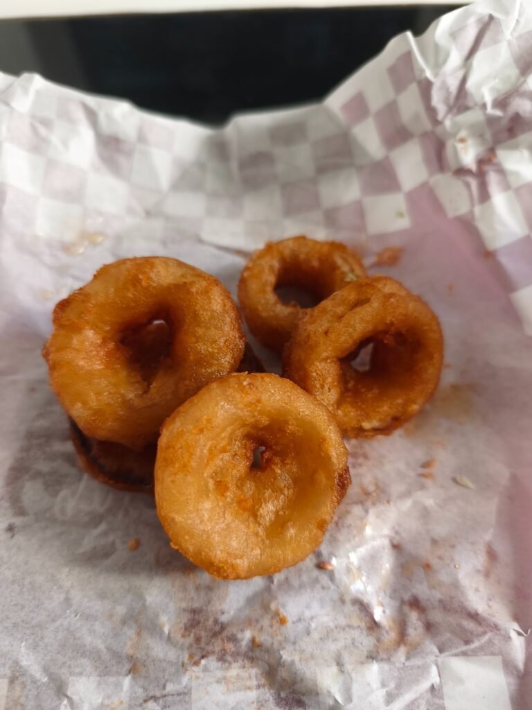 Poyo club - onion rings