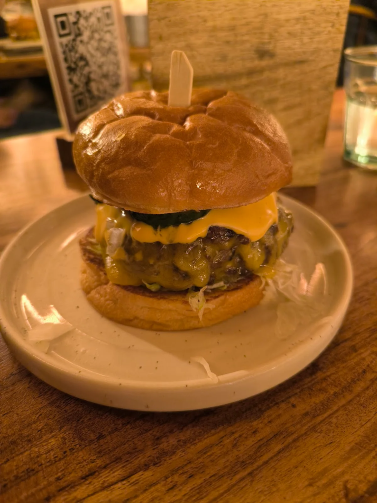hundred burgers - Johnny Drama