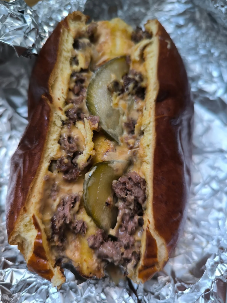 la revolucion - cheesburger