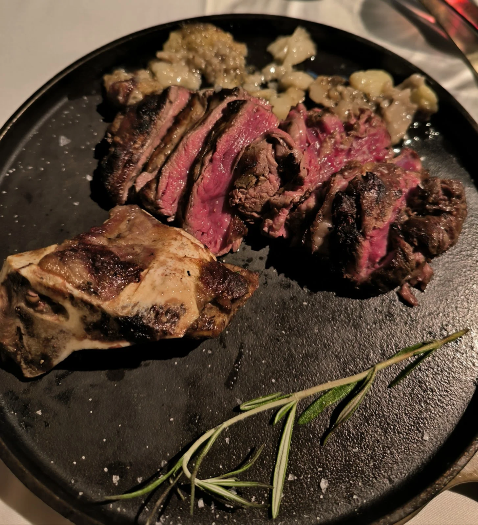 raza - Fillet with bone marrow